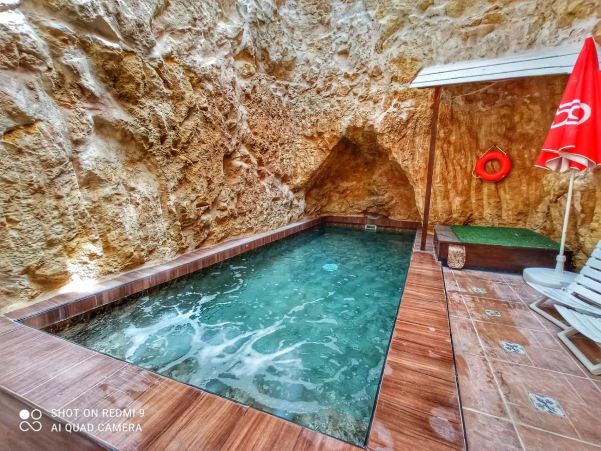 Town House With Private Pool In Village Centre Kalkara Екстериор снимка