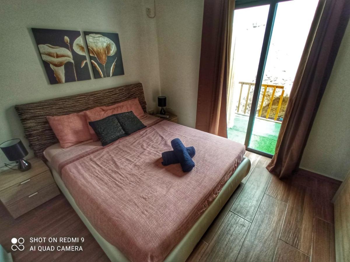 Town House With Private Pool In Village Centre Kalkara Екстериор снимка